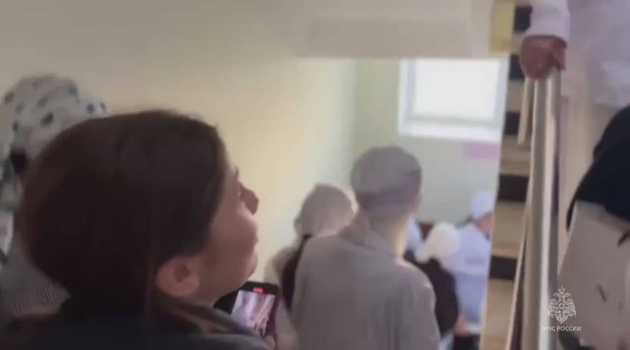 Тренировочная эвакуация в медицинском колледже