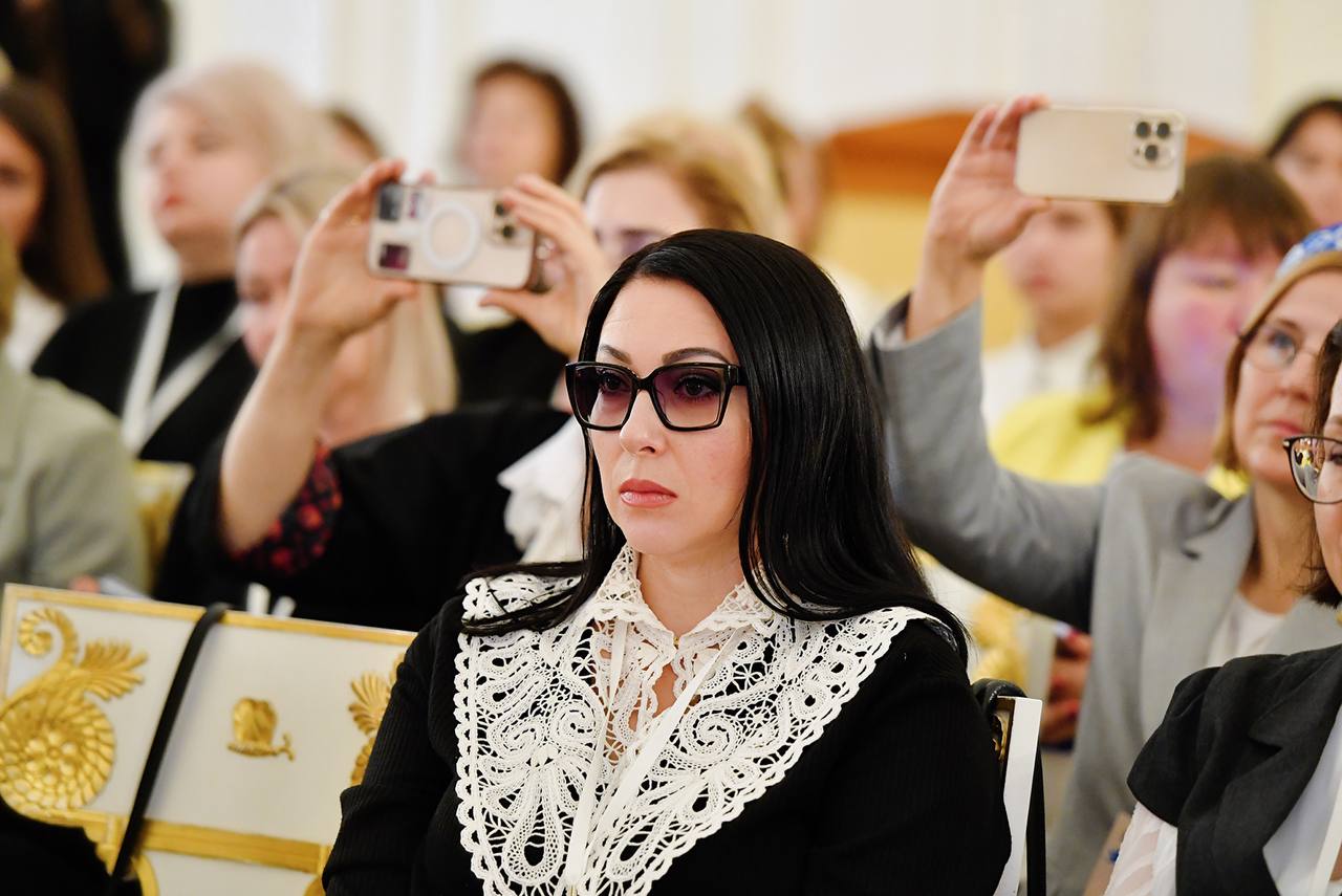 Эмилия Шахабутиновна: Фоторепортаж: Первый Международный форум «Женщины за сохранение традиций», организованный Советом ЕЖФ при Совете Федерации РФ и Национальным центром исторической памяти при Президенте РФ, 28–29 октября... Эмилия Шахабутиновна: Фоторепортаж: Первый Международный форум «Женщины за сохранение традиций», организованный Советом ЕЖФ при Совете Федерации РФ и Национальным центром исторической памяти при Президенте РФ, 28–29 октября...