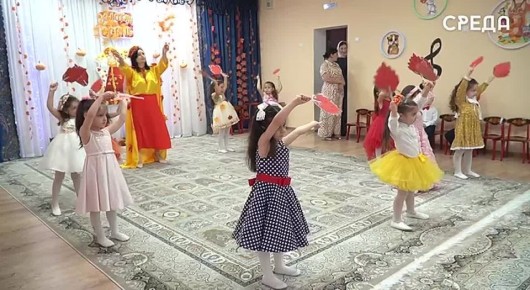 "Осенняя сказка": в Каспийском детском саду №3 прошел яркий праздник