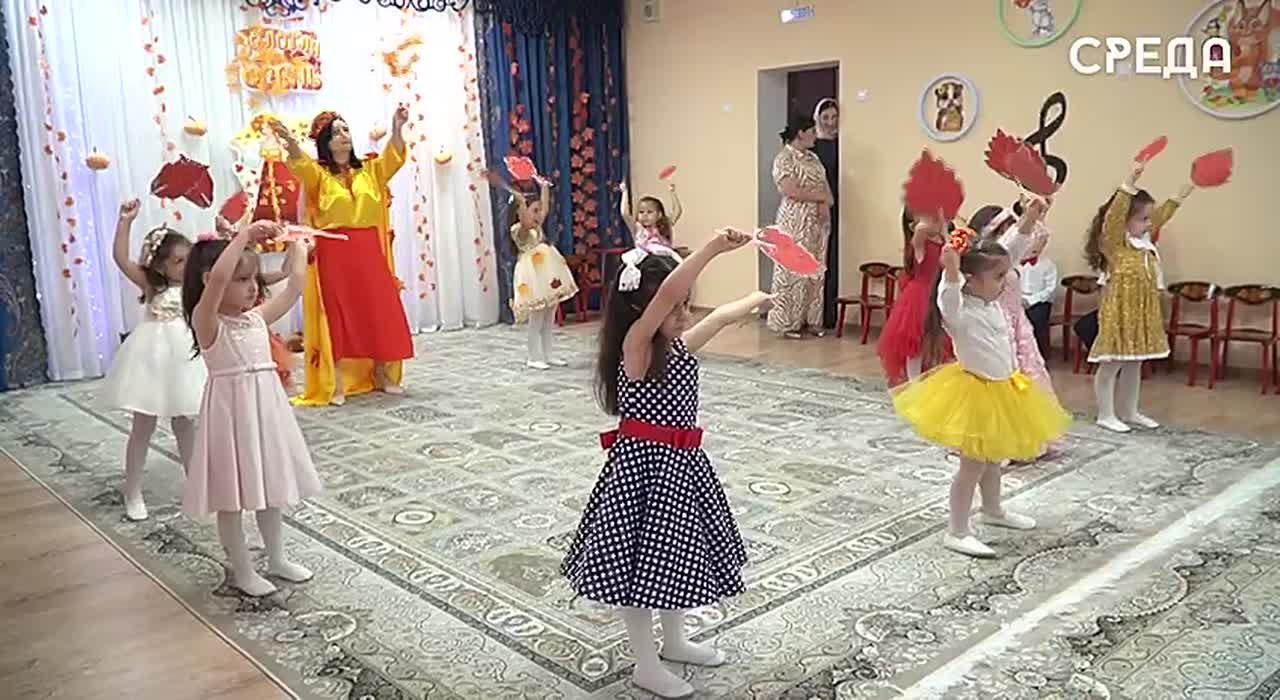 "Осенняя сказка": в Каспийском детском саду №3 прошел яркий праздник