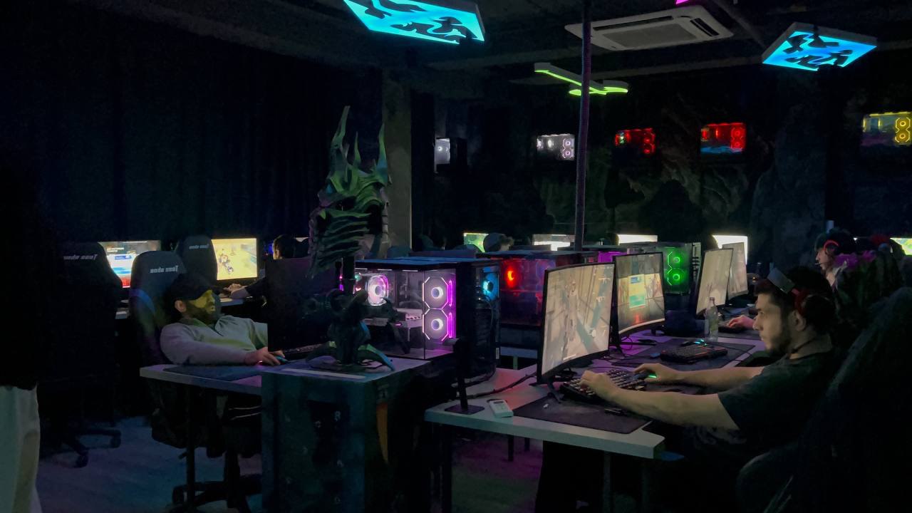 Минмолодежи Дагестана провело рейды в компьютерных клубах Махачкалы Минмолодежи Дагестана провело рейды в компьютерных клубах Махачкалы