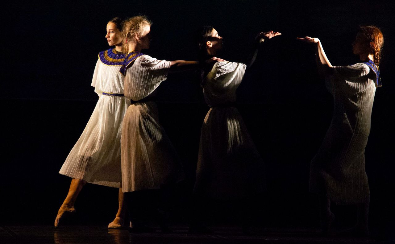 Сегодня в Театре оперы и балета состоится первый премьерный показ драматического балета «Снова в горы» в постановке Германа Правоторхова Сегодня в Театре оперы и балета состоится первый премьерный показ драматического балета «Снова в горы» в постановке Германа Правоторхова