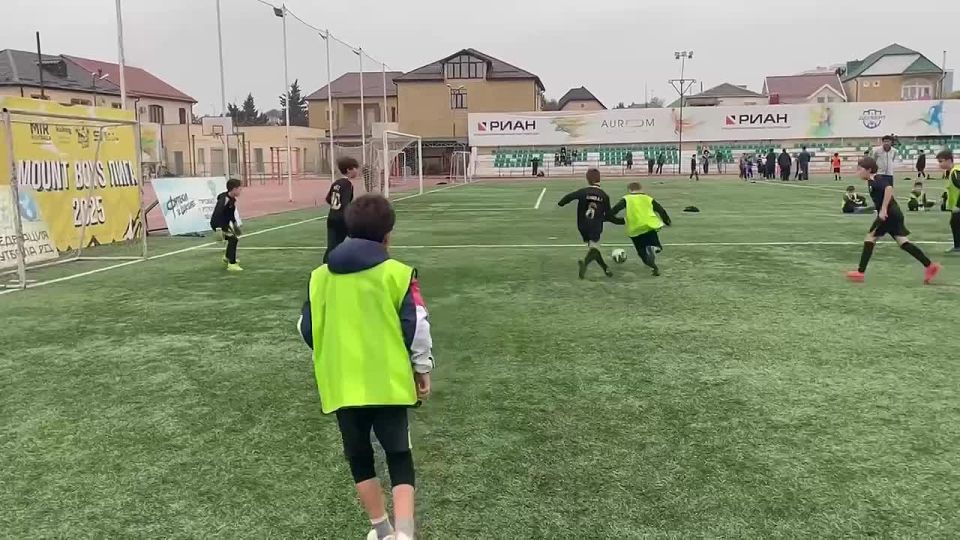 , 4- ,           &quot;-&quot;,    25 ,    200   &quot; MOUNT BOYS&quot;  ...