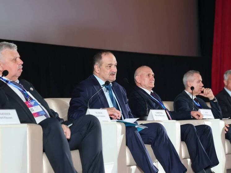 Глава Дагестана Сергей Меликов на панельной дискуссии Международного Каспийского цифрового форума прокомментировал действующие на территории республики ограничения в работе интернета