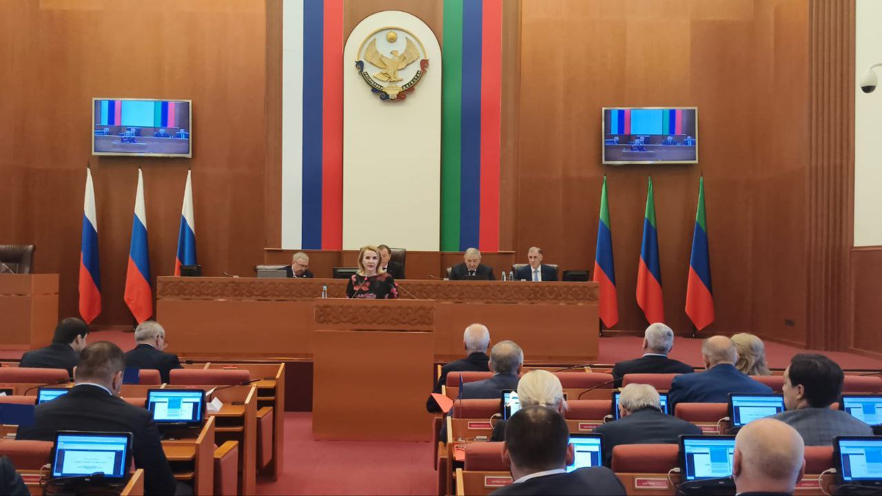 В основной части повестки 48 сессии НС РД парламентарии рассмотрели законопроекты, касающиеся социальной поддержки детей-сирот и детей, оставшихся без попечения родителей, деятельности мировых судей, ... В основной части повестки 48 сессии НС РД парламентарии рассмотрели законопроекты, касающиеся социальной поддержки детей-сирот и детей, оставшихся без попечения родителей, деятельности мировых судей, ...