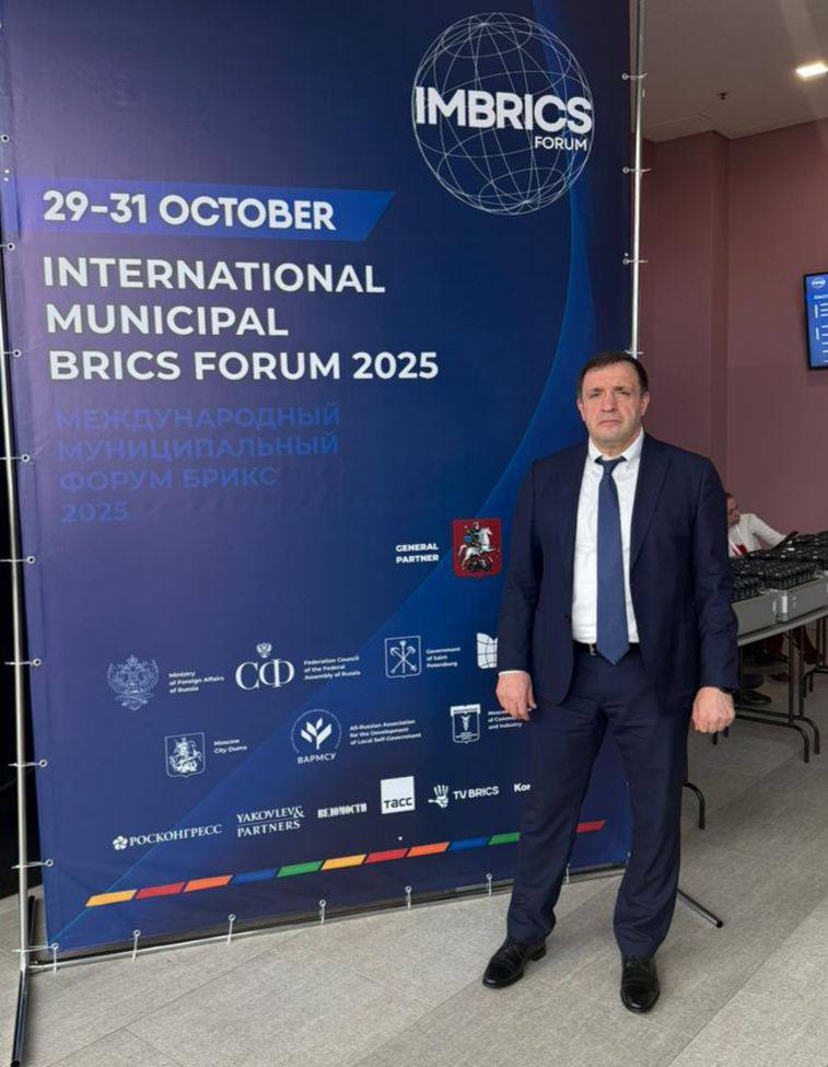 Корголи Корголиев: Уважаемые друзья!. Продолжаем работу в рамках участия в Международном муниципальном форуме БРИКС 2025, который проходит в эти дни в Санкт-Петербурге Корголи Корголиев: Уважаемые друзья!. Продолжаем работу в рамках участия в Международном муниципальном форуме БРИКС 2025, который проходит в эти дни в Санкт-Петербурге