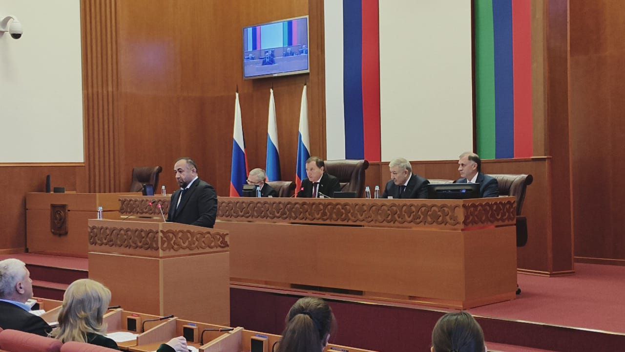 В основной части повестки 48 сессии НС РД парламентарии рассмотрели законопроекты, касающиеся социальной поддержки детей-сирот и детей, оставшихся без попечения родителей, деятельности мировых судей, ... В основной части повестки 48 сессии НС РД парламентарии рассмотрели законопроекты, касающиеся социальной поддержки детей-сирот и детей, оставшихся без попечения родителей, деятельности мировых судей, ...