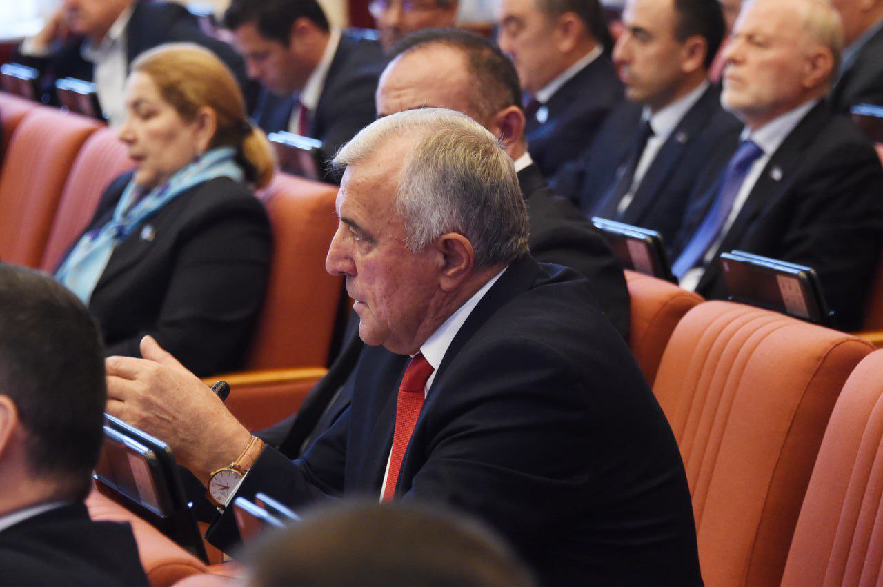 Депутаты Народного Собрания РД задали вопросы, касающиеся организации процесса переработки рыбы, борьбы с незаконной ловлей морских и речных ресурсов, более тесного налаживания связи производства с агронаукой и других тем Депутаты Народного Собрания РД задали вопросы, касающиеся организации процесса переработки рыбы, борьбы с незаконной ловлей морских и речных ресурсов, более тесного налаживания связи производства с агронаукой и других тем