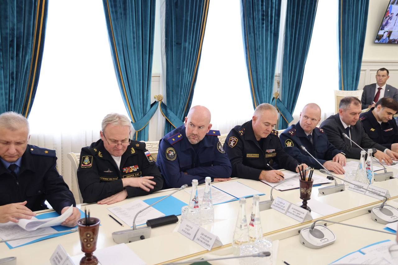 Под председательством Главы РД Сергея Меликова состоялось заседание АТК в РД. В его работе принял участие Заур Аскендеров Под председательством Главы РД Сергея Меликова состоялось заседание АТК в РД. В его работе принял участие Заур Аскендеров