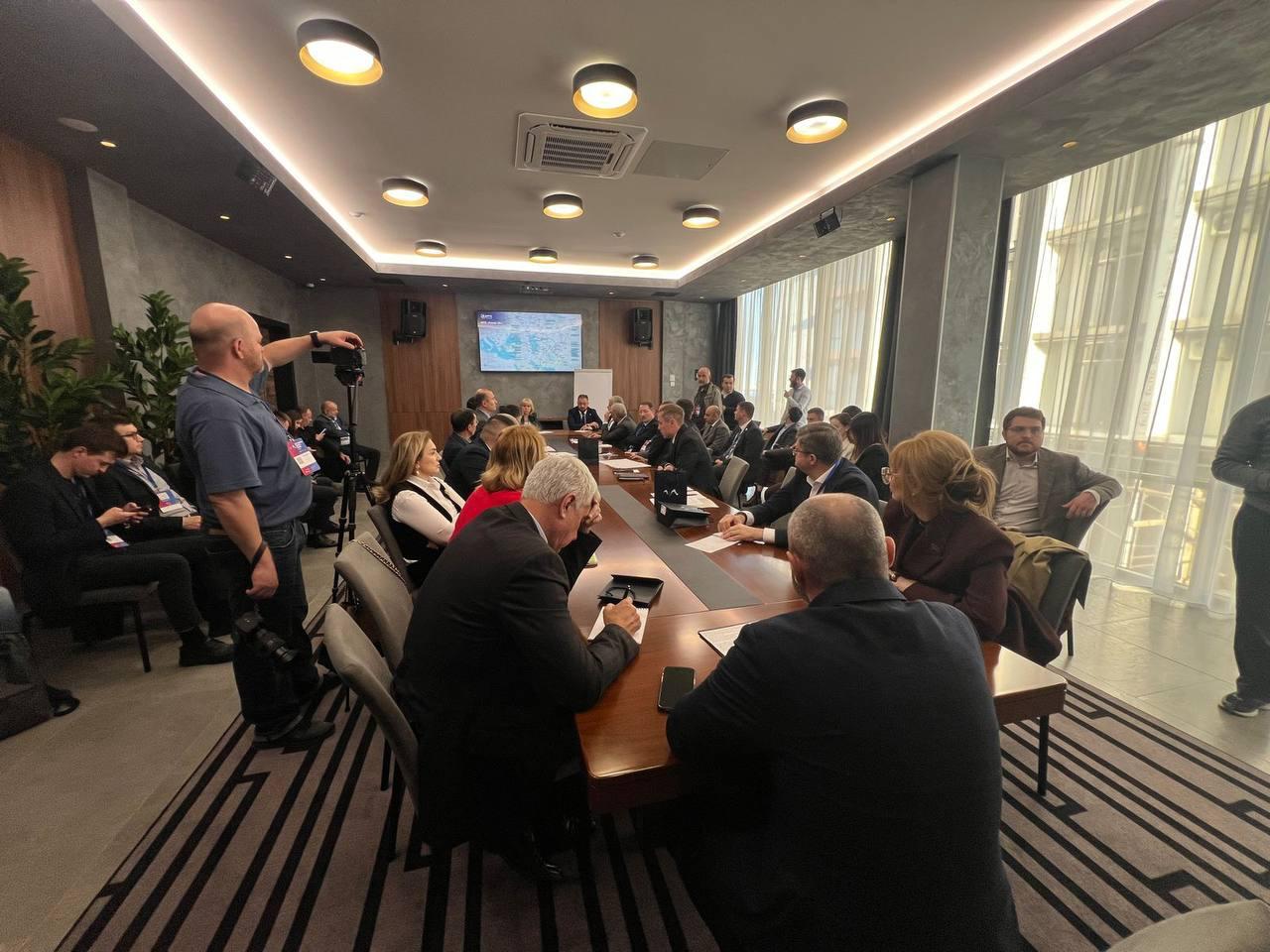 На форуме обсуждают развитие транспортного коридора «Север–Юг»