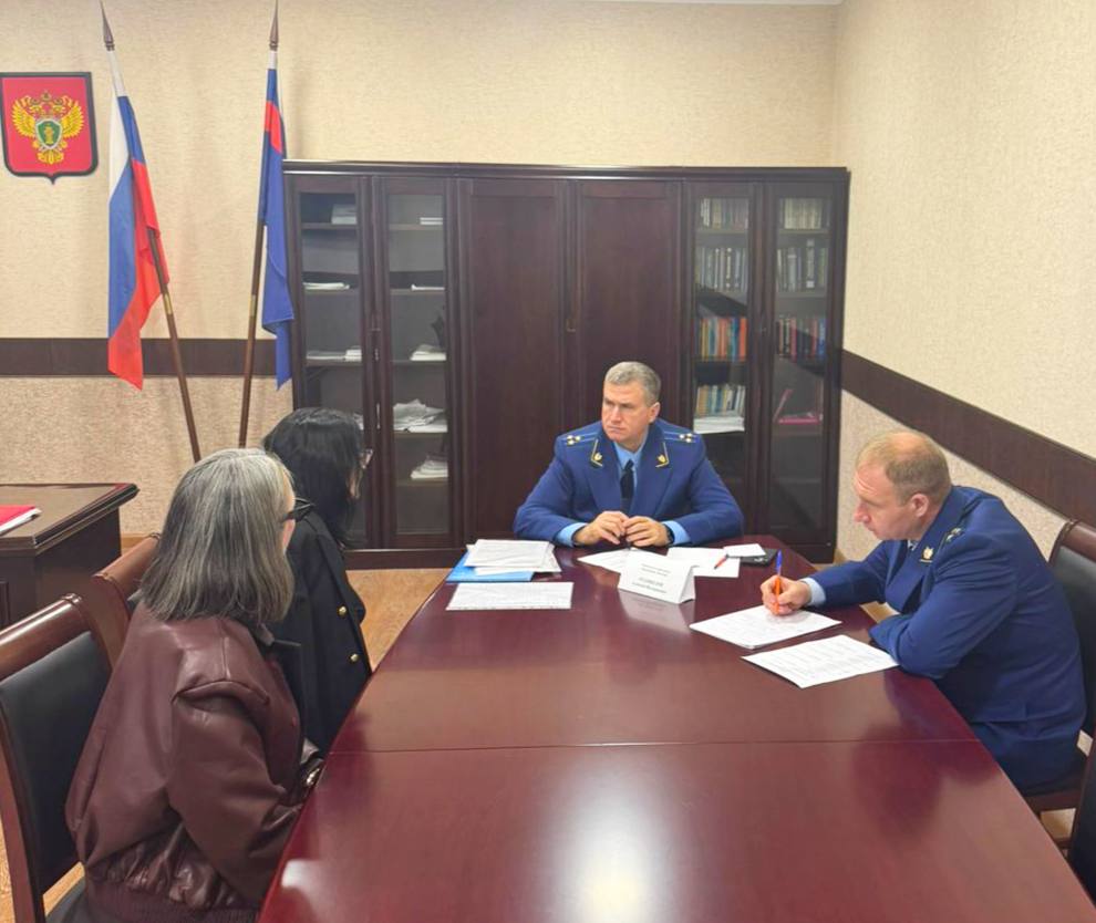 Заместитель прокурора Республики Дагестан Алексей Родивилов провел личный прием жителей Махачкалы Заместитель прокурора Республики Дагестан Алексей Родивилов провел личный прием жителей Махачкалы