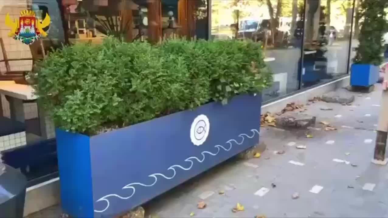 В Махачкале на проспекте Расула Гамзатова тротуары очистили от незаконных объектов, мешавших пешеходам