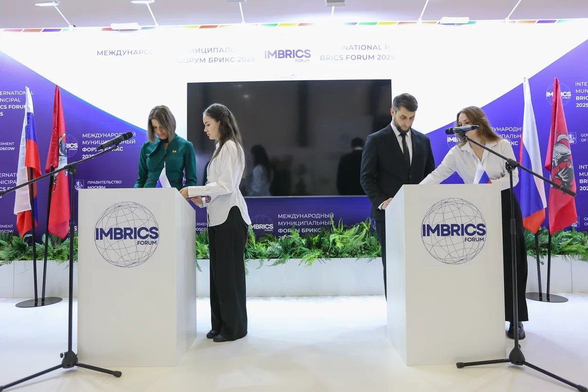 Дружба, начатая на Форуме БРИКС: как Минск и Каспийск стали партнерами! Дружба, начатая на Форуме БРИКС: как Минск и Каспийск стали партнерами!