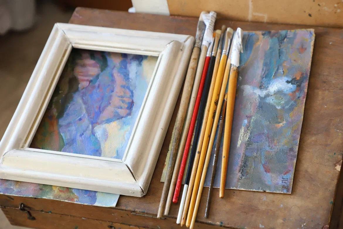 Сегодня свой славный юбилей отмечает народный художник Дагестана, заслуженный деятель искусств ДАССР, член Союза художников РФ, живописец, график и педагог Галина Васильевна Пшеницына Сегодня свой славный юбилей отмечает народный художник Дагестана, заслуженный деятель искусств ДАССР, член Союза художников РФ, живописец, график и педагог Галина Васильевна Пшеницына