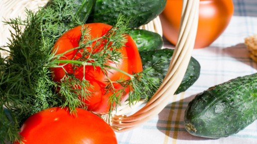 Обычный салат из огурцов и помидоров вы не узнаете: вот как готовят его на Сицилии