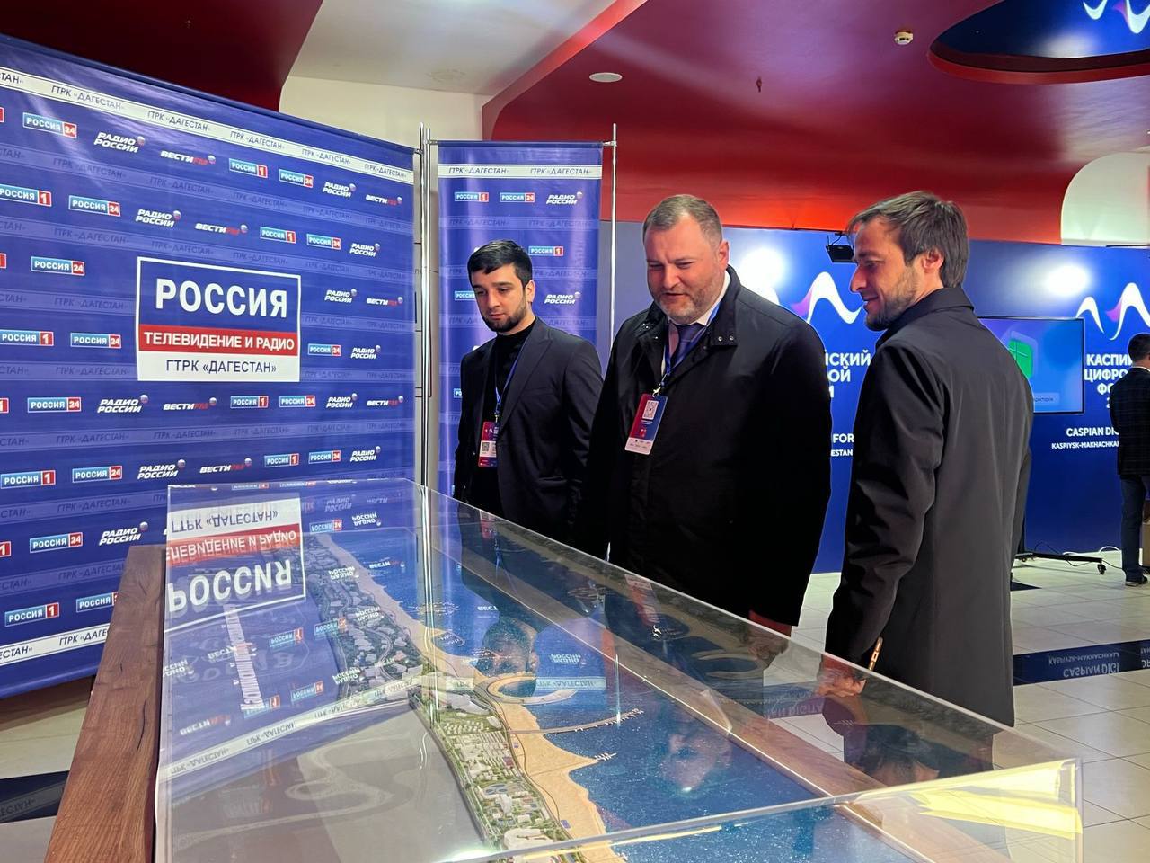 В Каспийске продолжает работу Международный Каспийский цифровой форум