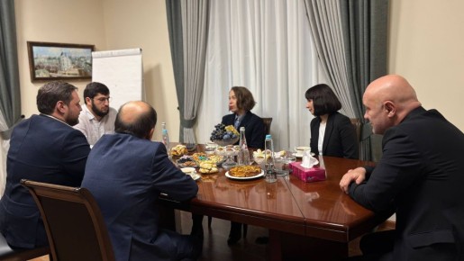 Госэкспертизу Дагестана с рабочим визитом посетила советник министра строительства России Елена Звонарева