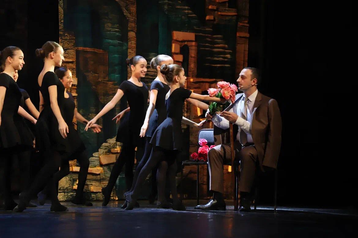 В Дагестане состоялась премьера драматического балета «Снова в горы» В Дагестане состоялась премьера драматического балета «Снова в горы»