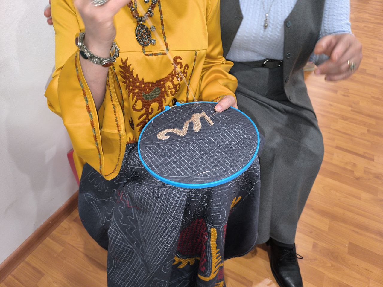 Уникальную выставку, посвящённую многовековому искусству дагестанской вышивки, открыли сегодня в музее «Дагестанский аул» Уникальную выставку, посвящённую многовековому искусству дагестанской вышивки, открыли сегодня в музее «Дагестанский аул»