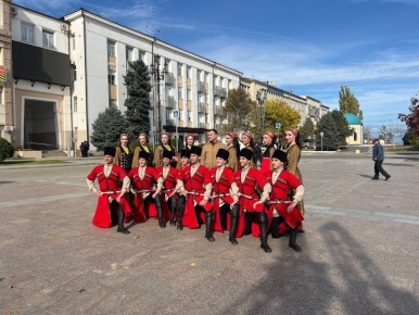 В Махачкале прошел республиканский праздник народного творчества «Вместе мы - Россия!», который проводится Министерством культуры Республики Дагестан, Республиканским домом народного творчества в рамках празднования Дня...