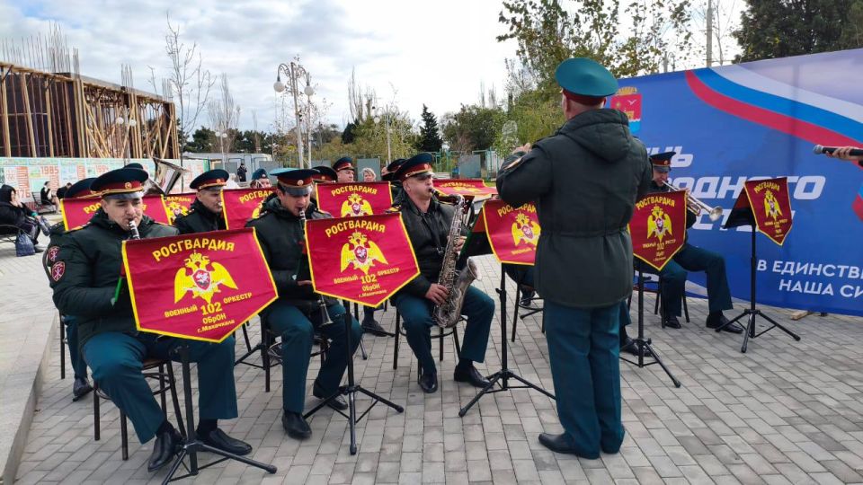 В Каспийске отметили праздник Казанской иконы Божией Матери в рамках Дня единства народов России В Каспийске отметили праздник Казанской иконы Божией Матери в рамках Дня единства народов России