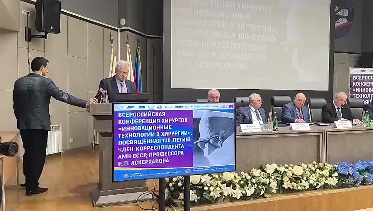 Особую теплоту мероприятию придали личные воспоминания