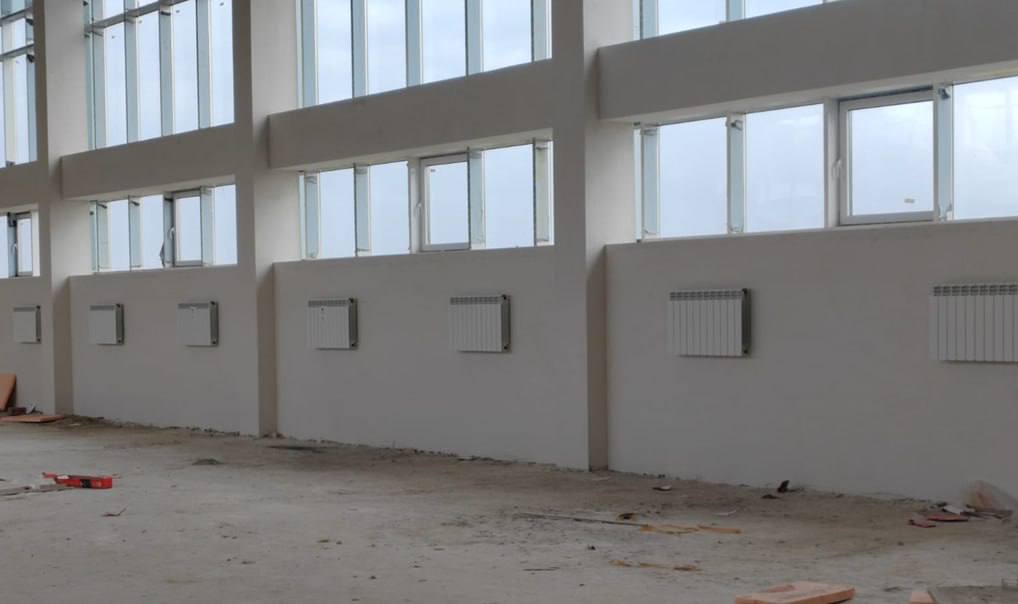 Новый блок-пристройка к школе в поселке Н. Хушет Махачкалы: активная часть работ на прилегающей территории Новый блок-пристройка к школе в поселке Н. Хушет Махачкалы: активная часть работ на прилегающей территории