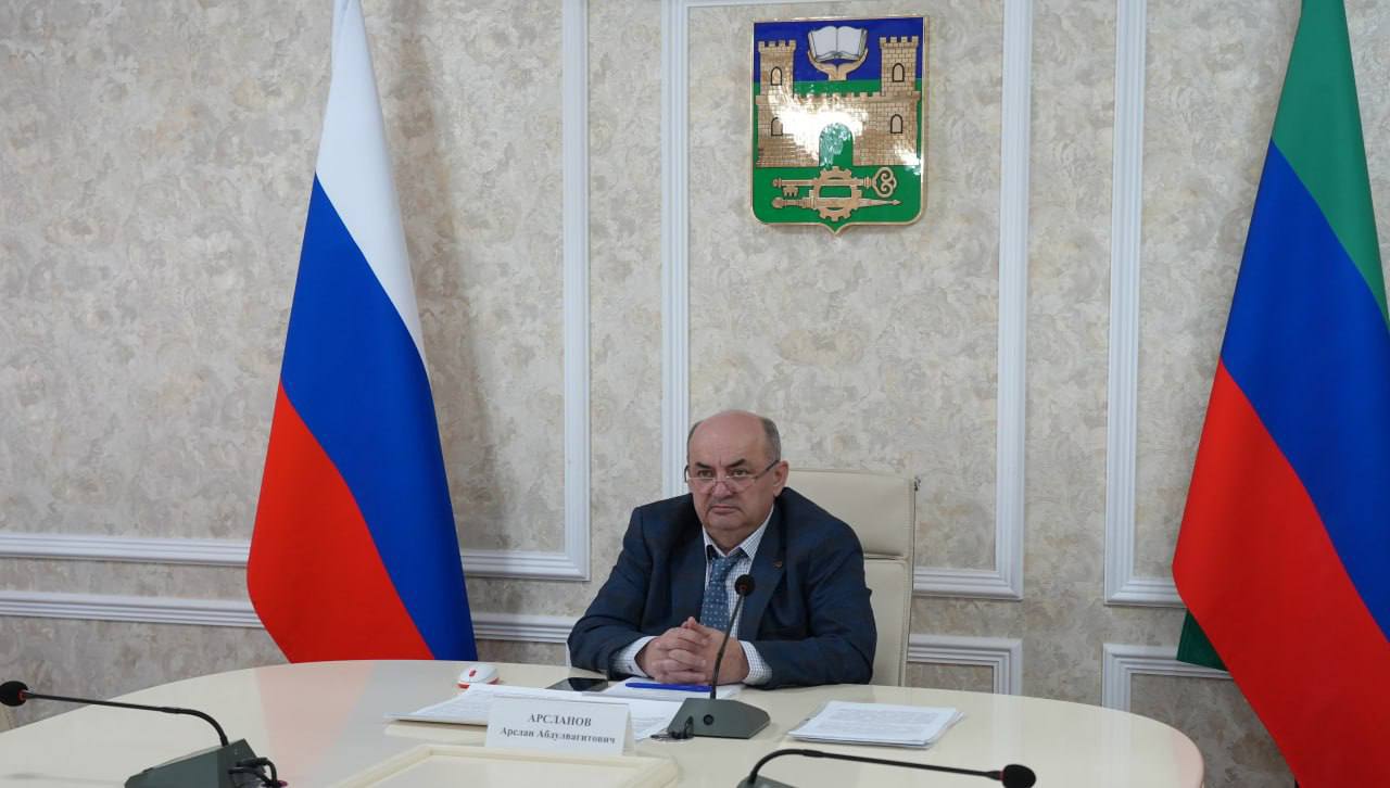 Арслан Арсланов принял участие в заседании регионального Оперативного штаба в формате ВКС