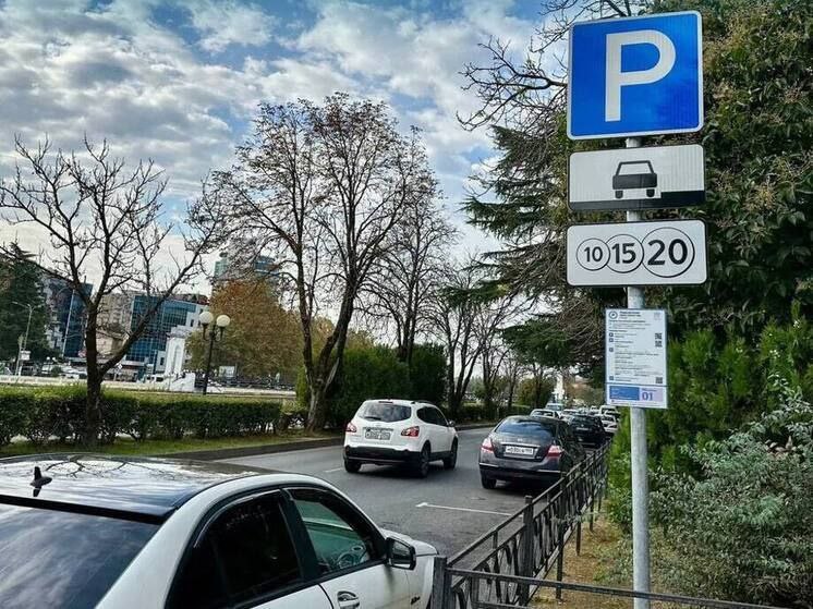 Заместитель начальника управления транспорта Махачкалы Ахмади Рамазанов рассказал, куда будут направляться средства, собранные от функционирования платных парковочных пространств на территории города