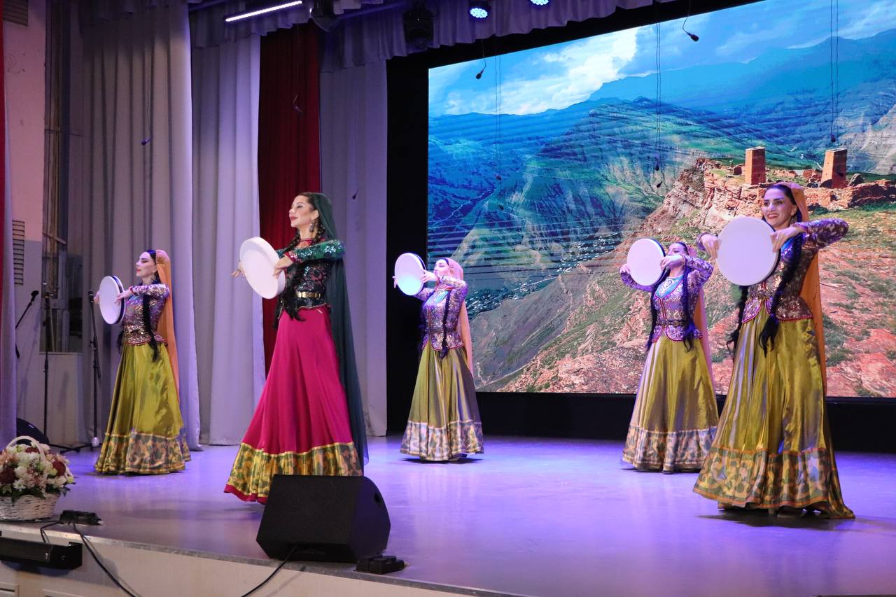 Государственный ансамбль танца Дагестана «Каспий» с творческим визитом посетил Ростовскую область Государственный ансамбль танца Дагестана «Каспий» с творческим визитом посетил Ростовскую область