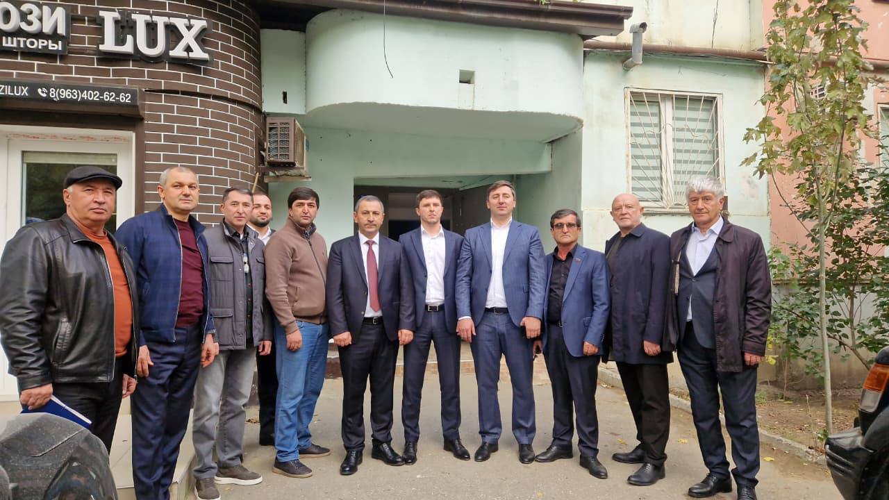 В Махачкале в рамках капитального ремонта сданы три дома с новыми лифтами