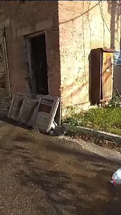 #нампишут Житель Махачкалы пожаловался на аварийное состояние трансформаторной будки на улице Абдуразака Шахбанова