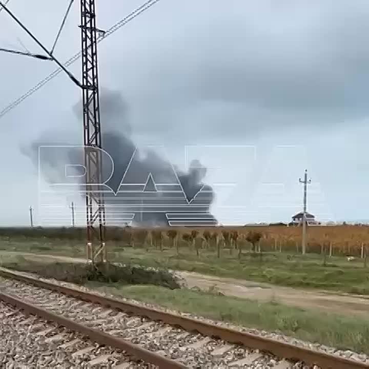 Первое видео с места крушения вертолёта публикует «База»