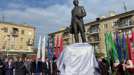 В Махачкале открыли памятник выдающемуся государственному деятелю Джелал-эд-Дину Коркмасову