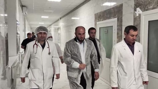 Кадры из Ожогового центра в Дагестане, где находятся двое пострадавших при крушении вертолета Ка-226, публикует Минздрав республики