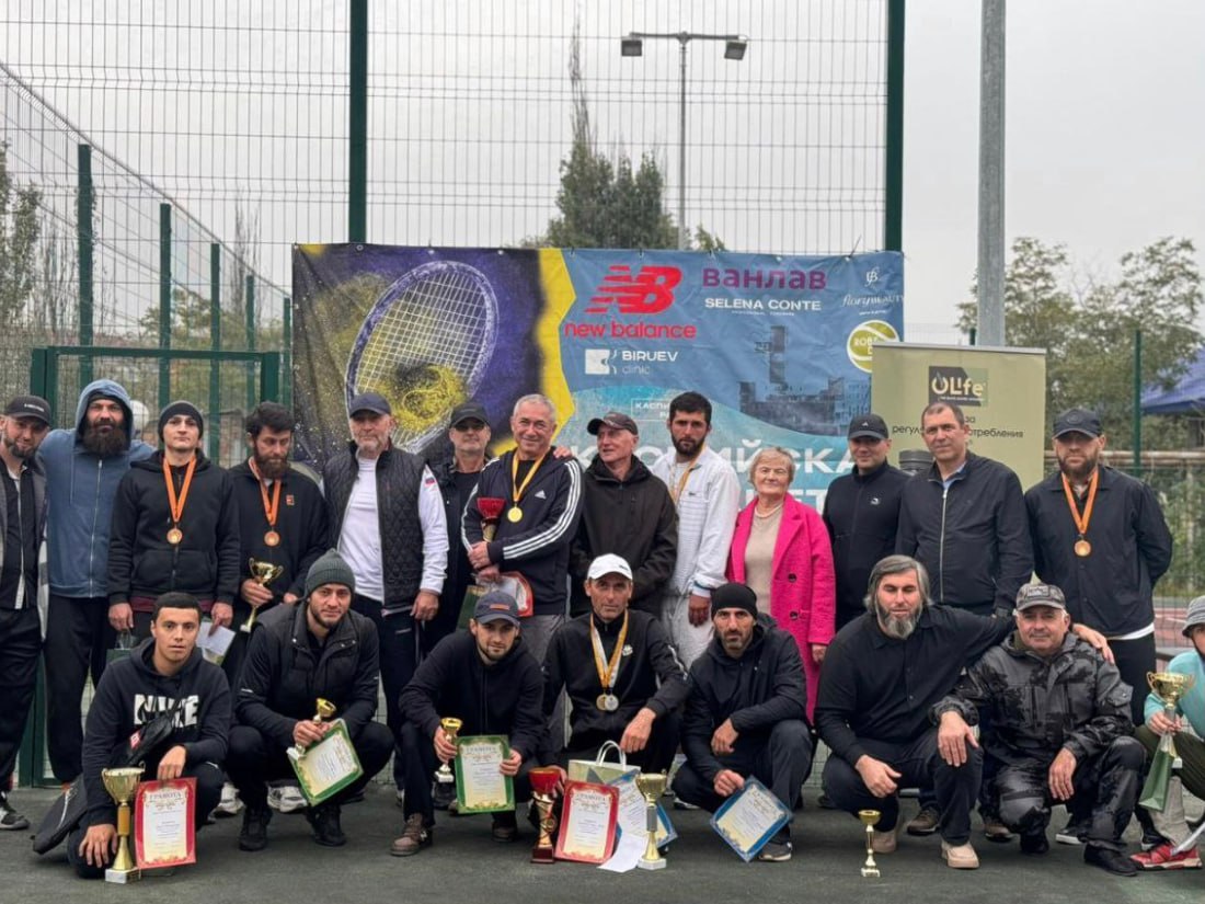 В Каспийске состоялся турнир по теннису «Каспийская ракетка»