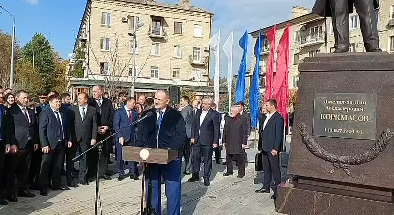 Сергей Меликов напомнил о вкаладе, который внёс Коркмасов в развитие республики