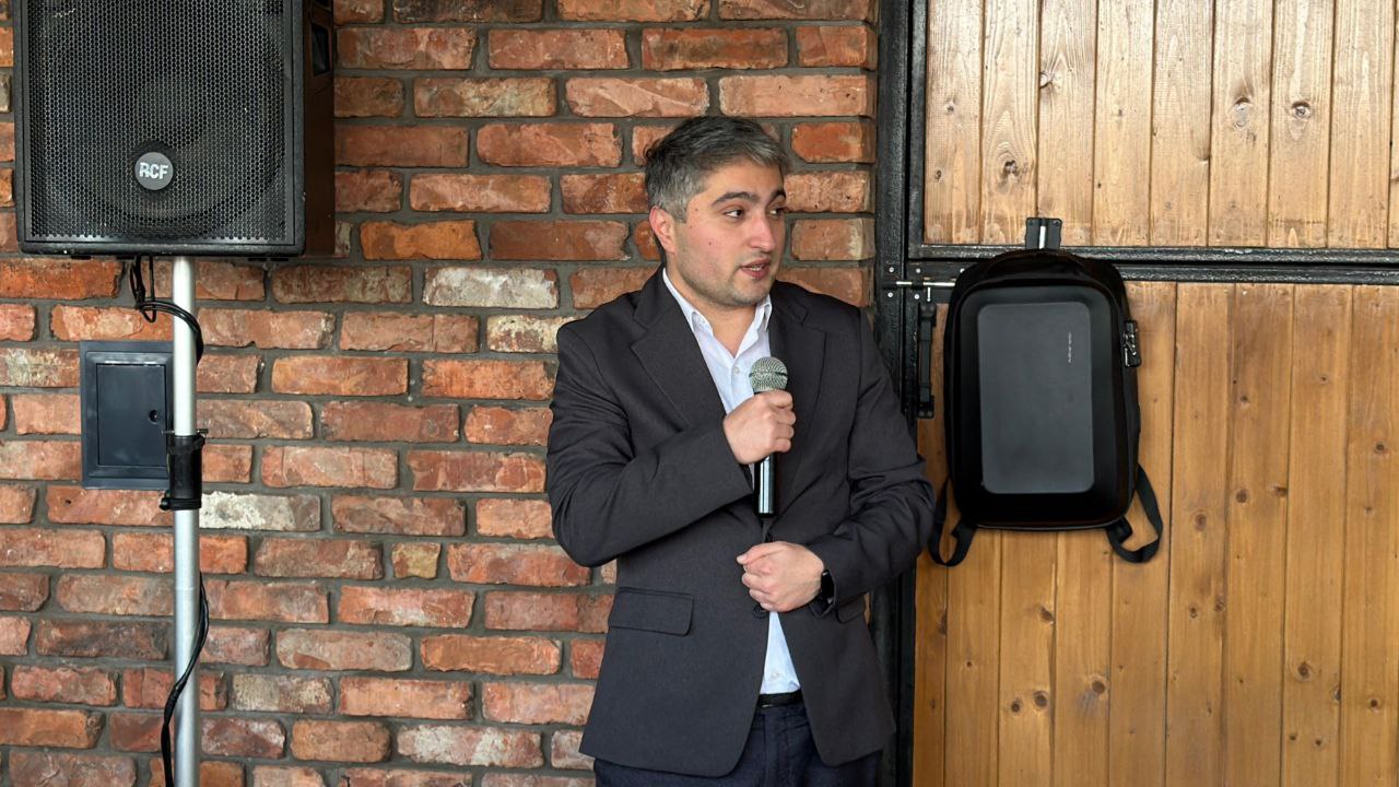 Первый лицензированный конный центр, специализирующийся на иппотерапии, открыт в Дагестане благодаря поддержке Заура Аскендерова Первый лицензированный конный центр, специализирующийся на иппотерапии, открыт в Дагестане благодаря поддержке Заура Аскендерова