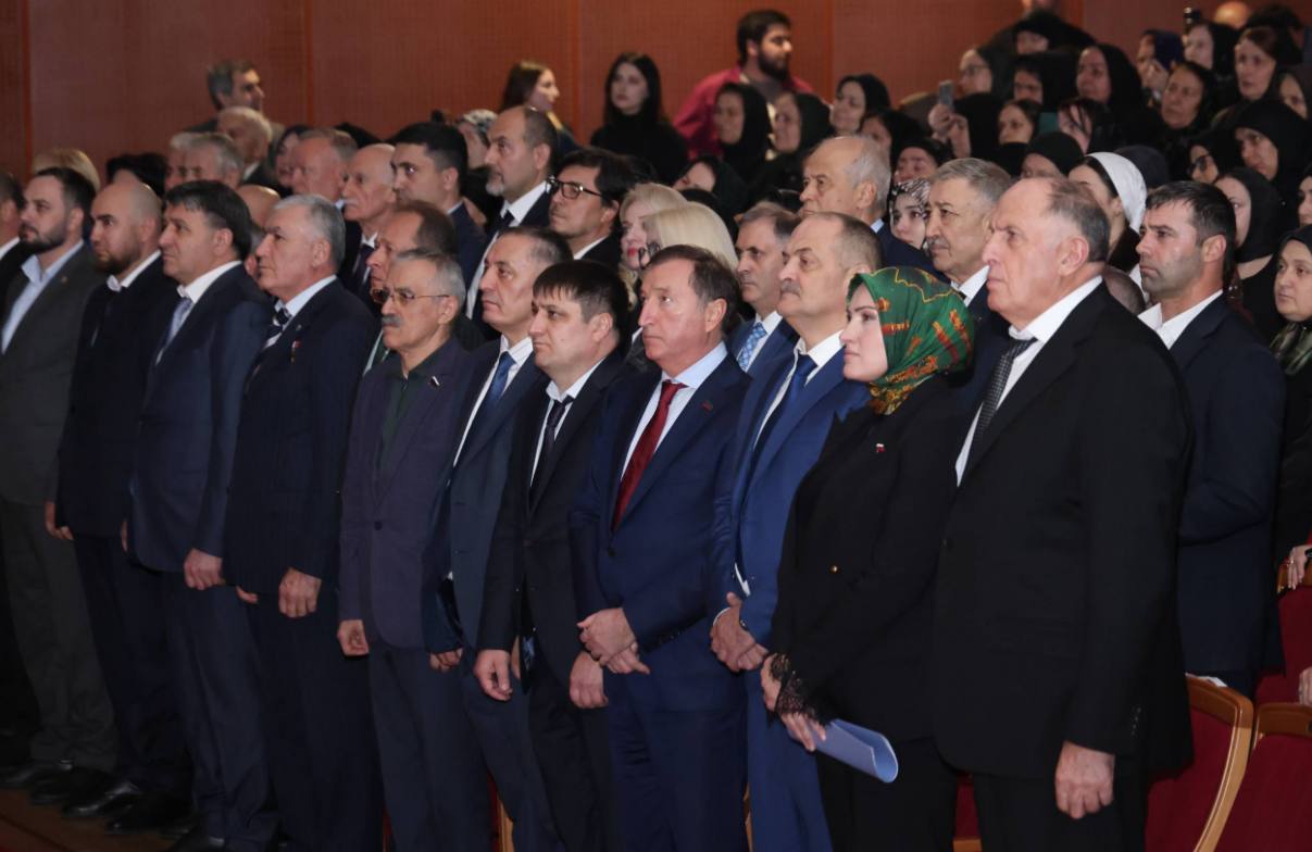 Книгу об участниках спецоперации «Помним СВОих» презентовали сегодня в Дагестане Книгу об участниках спецоперации «Помним СВОих» презентовали сегодня в Дагестане