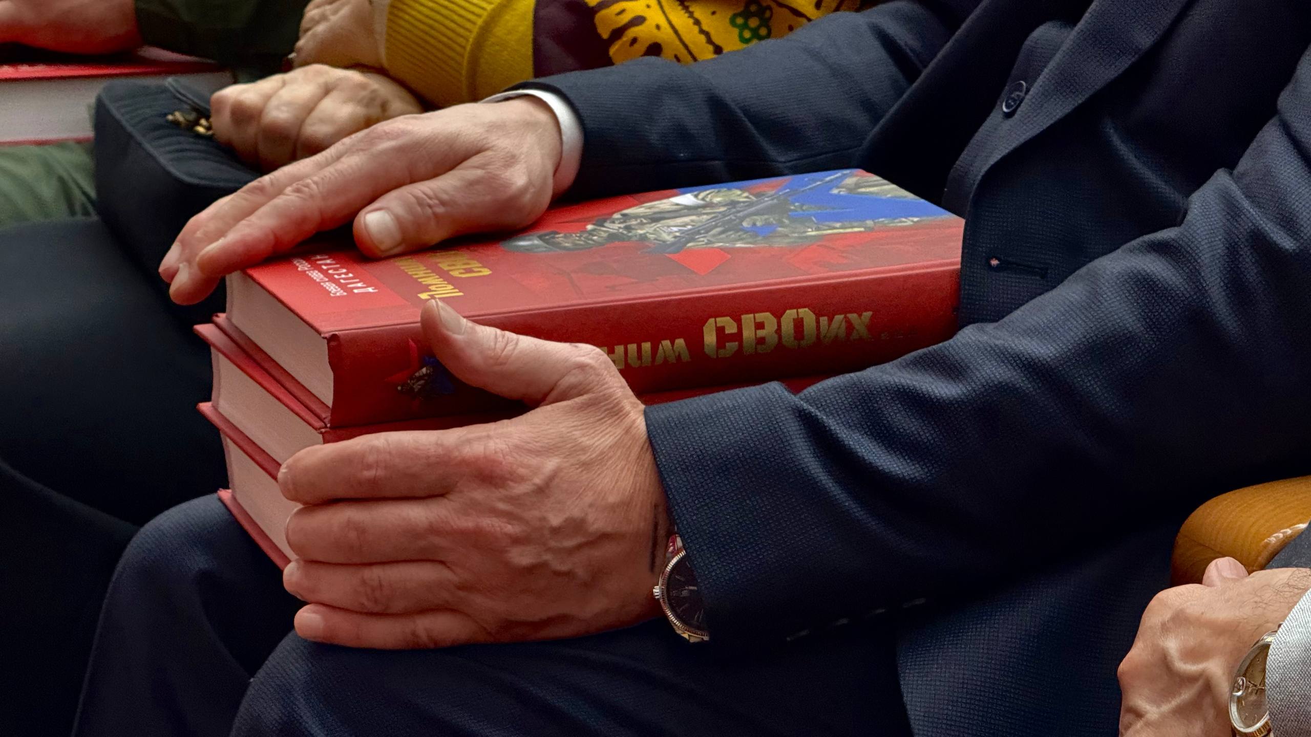 Автор книги «Помним СВОих» Патимат Пайзулаева в ходе презентации рассказала о работе над книгой и поблагодарила всех причастных к ее выпуску Автор книги «Помним СВОих» Патимат Пайзулаева в ходе презентации рассказала о работе над книгой и поблагодарила всех причастных к ее выпуску