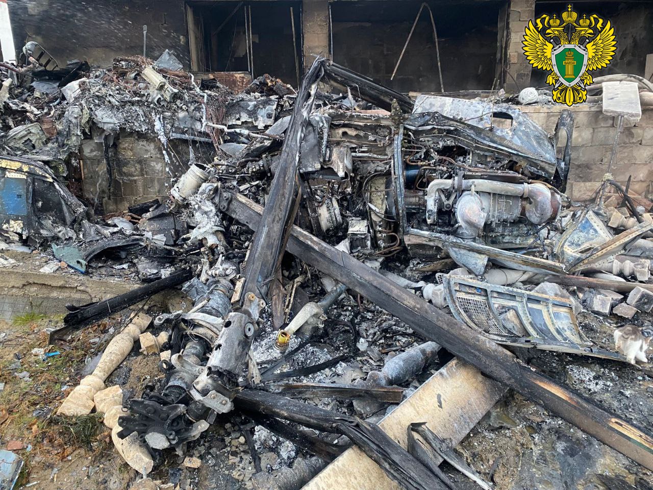 Южная транспортная прокуратура показала новые кадры с места крушения частного вертолета в Дагестане Южная транспортная прокуратура показала новые кадры с места крушения частного вертолета в Дагестане