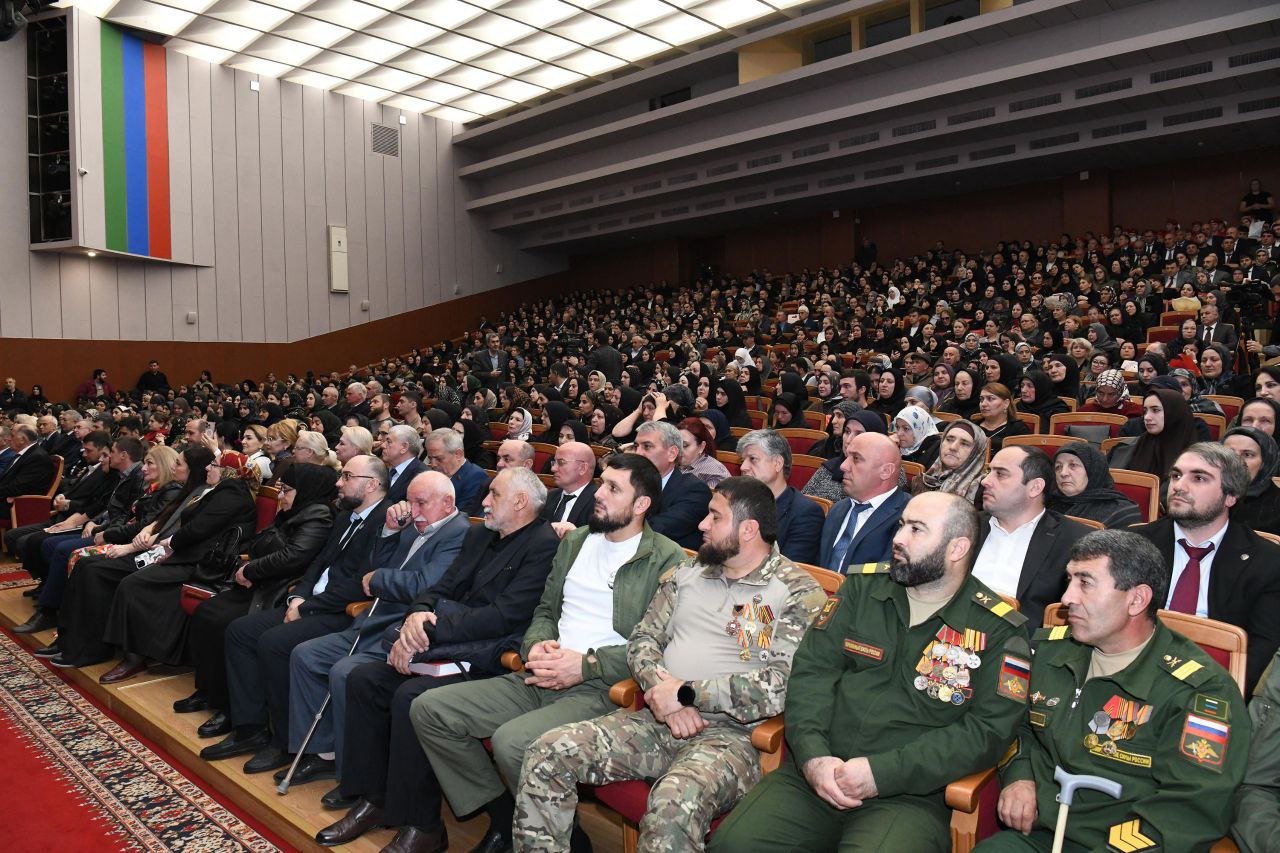 Спикер парламента принял участие в презентации книги об участниках СВО Спикер парламента принял участие в презентации книги об участниках СВО