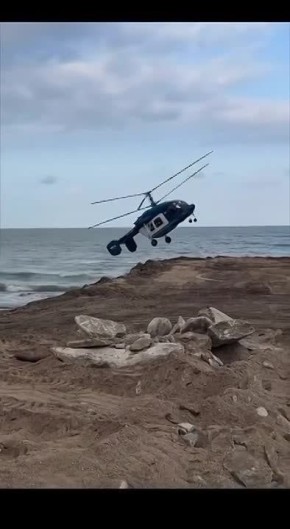 В сети появились кадры крушения вертолёта Ка-226, которое произошло накануне в Дагестане