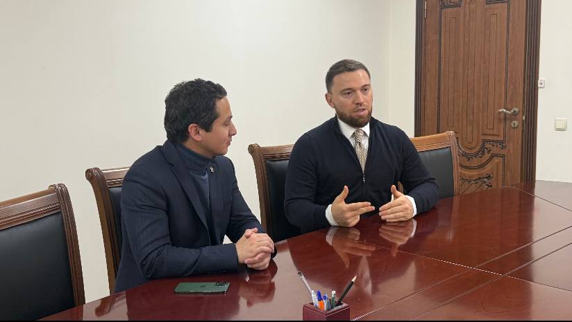 Дагестанские школьники познакомились с поддержкой предпринимательства на встрече с главой Агентства