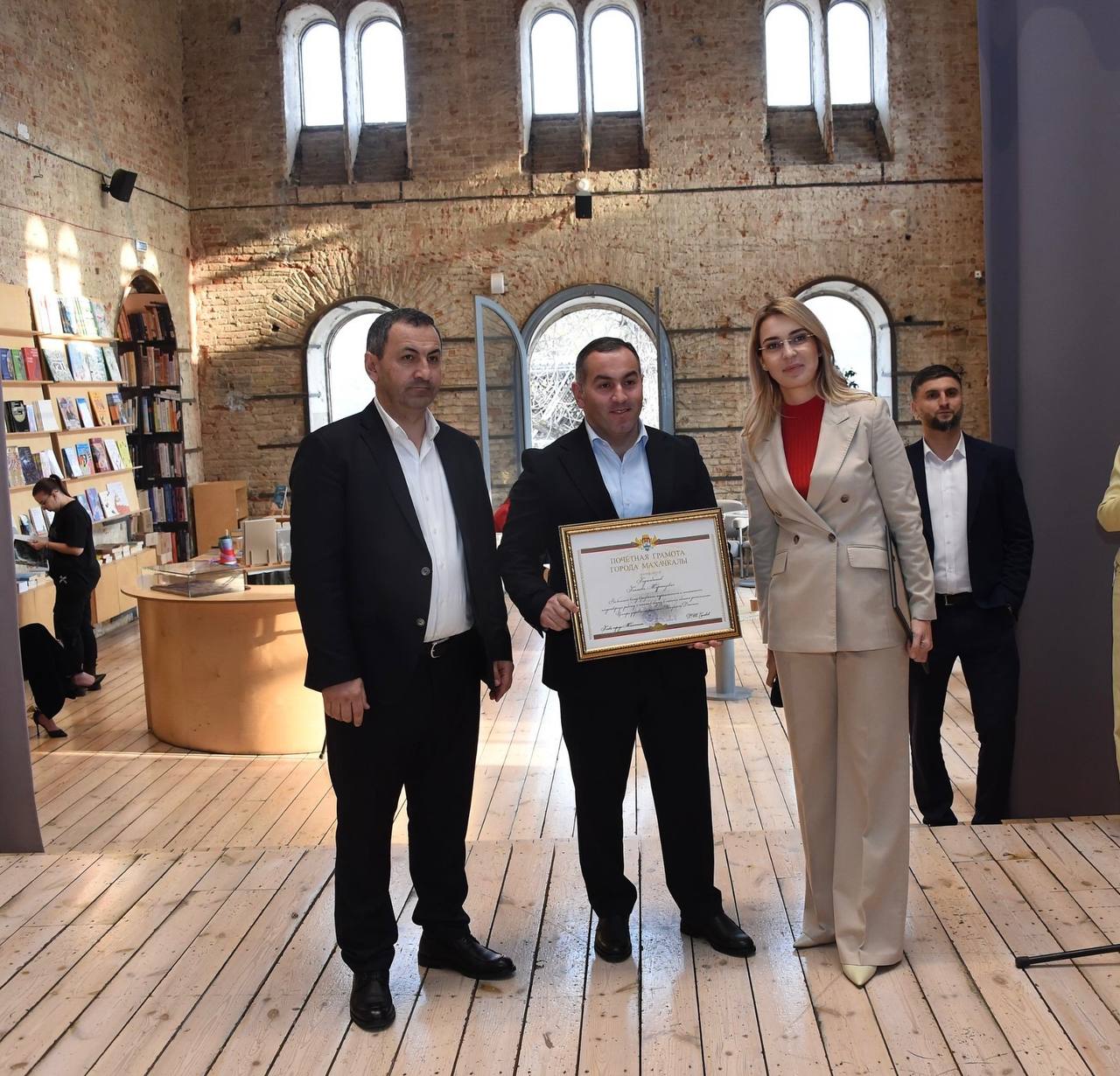 Эмилия Шахабутиновна: ЦУР Дагестана – 5 лет!. Ровно пять лет назад, когда только зашла речь о создании Центра управления регионом, немногие понимали масштаб задач и верили в успех Эмилия Шахабутиновна: ЦУР Дагестана – 5 лет!. Ровно пять лет назад, когда только зашла речь о создании Центра управления регионом, немногие понимали масштаб задач и верили в успех