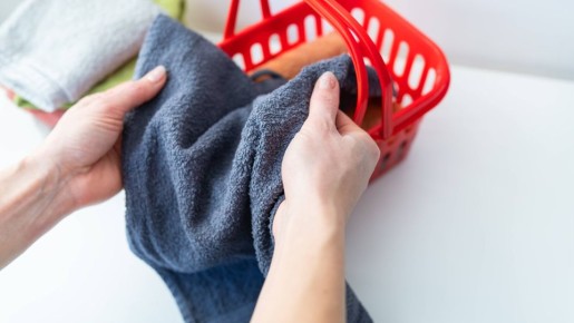 Полотенца после стирки будут нежными, как пух: вот что добавьте в воду