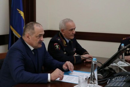 Сегодня в МВД по Республике Дагестан состоялось мероприятие, приуроченное ко Дню памяти сотрудников органов внутренних дел, погибших при исполнении служебных обязанностей