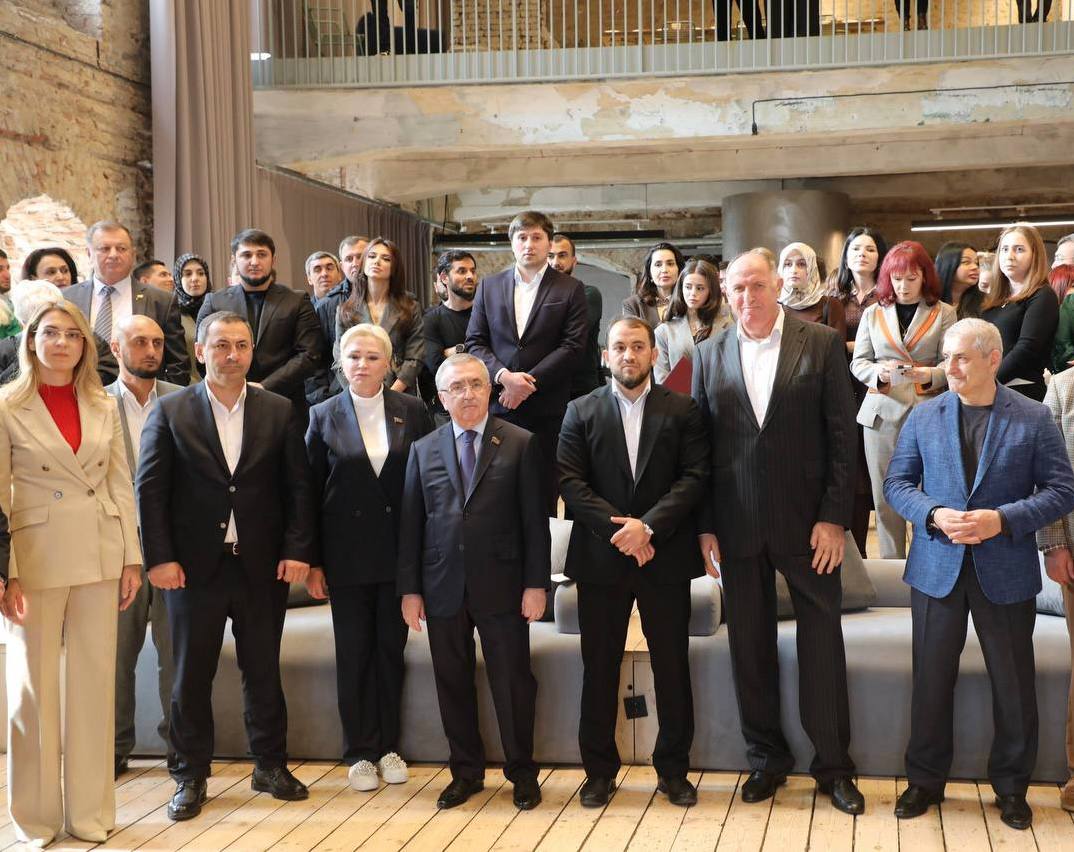 Эмилия Шахабутиновна: ЦУР Дагестана – 5 лет!. Ровно пять лет назад, когда только зашла речь о создании Центра управления регионом, немногие понимали масштаб задач и верили в успех Эмилия Шахабутиновна: ЦУР Дагестана – 5 лет!. Ровно пять лет назад, когда только зашла речь о создании Центра управления регионом, немногие понимали масштаб задач и верили в успех