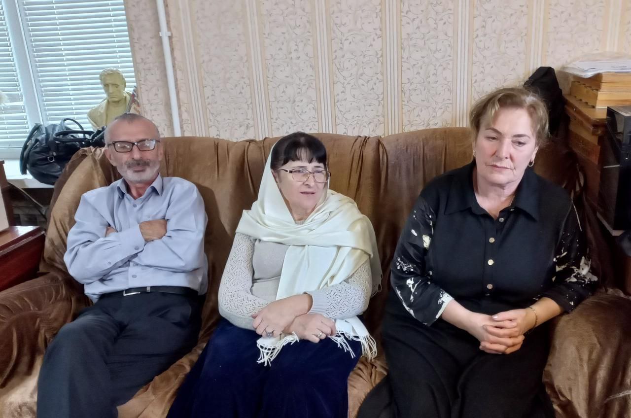 Сотрудники библиотеки филиала №2 ЦБС им. Ф. Алиевой в рамках клуба «Осенний возраст» провели мероприятие, посвященное Дню Октябрьской революции