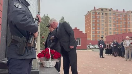 Сотрудники МО МВД России Кизилюртовский почтили память коллег, погибших при исполнении